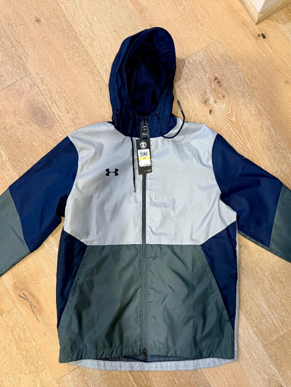 Under Armour Men's Jacket with Hood